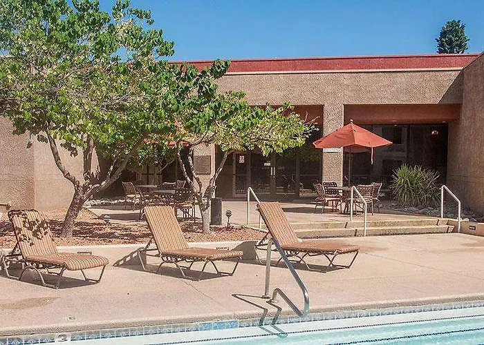 Windemere & Conference Center Hotel